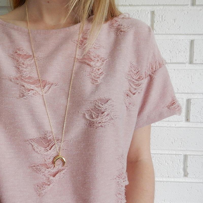 Pendant Necklaces HebeDeer Long Moon Necklace Chain Women Simple Jewelry Lovers Light Yellow Gold Color Trendy Girl Collier, Silver
Pendant Necklaces HebeDeer Long Moon Necklace Chain Women Simple Jewelry Lovers Light Yellow Gold Color Trendy Girl Collier, Silver