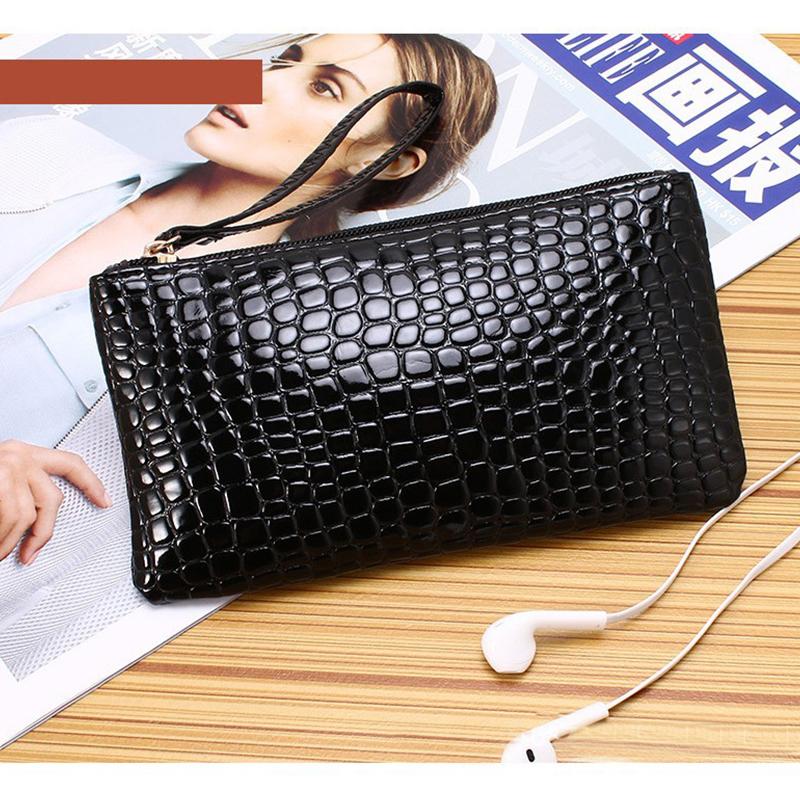 Evening Bags Korean Version Handbag Fashionable Mobile Phone Bag Long Crocodile Pattern Change Wallet
Evening Bags Korean Version Handbag Fashionable Mobile Phone Bag Long Crocodile Pattern Change Wallet