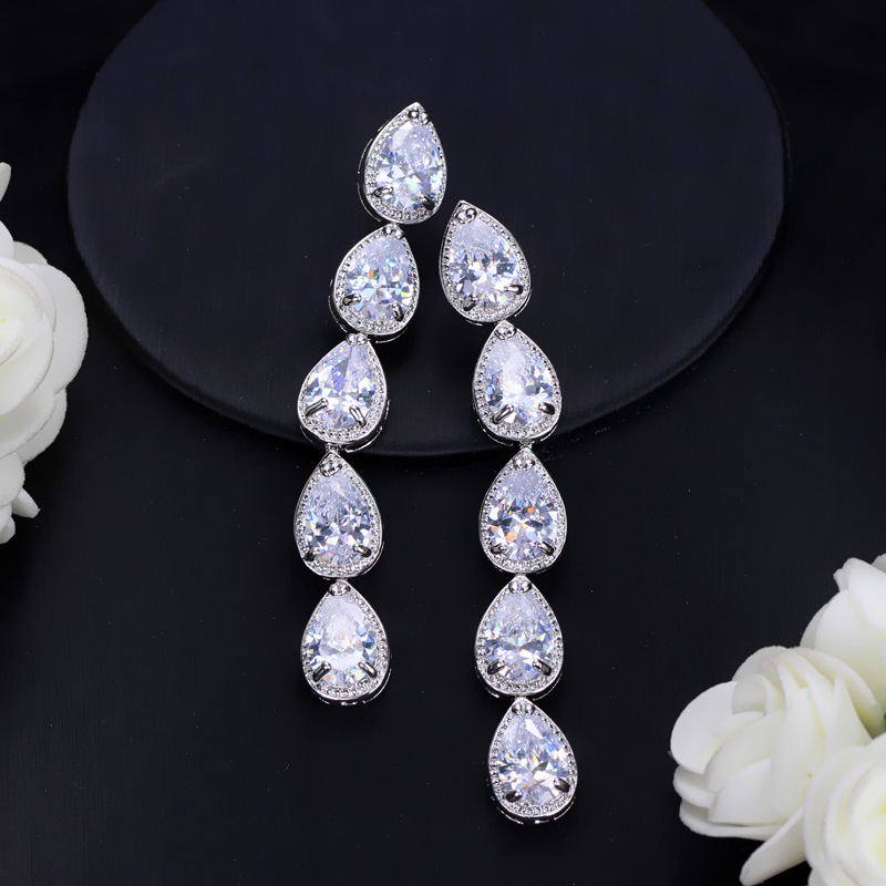 Luxury Jewelry Long Dangle Water Drop Earring Designer for Woman White AAA Cubic Zirconia Copper 18k Gold Diamond Earrings Women Bride Wedding Friend 