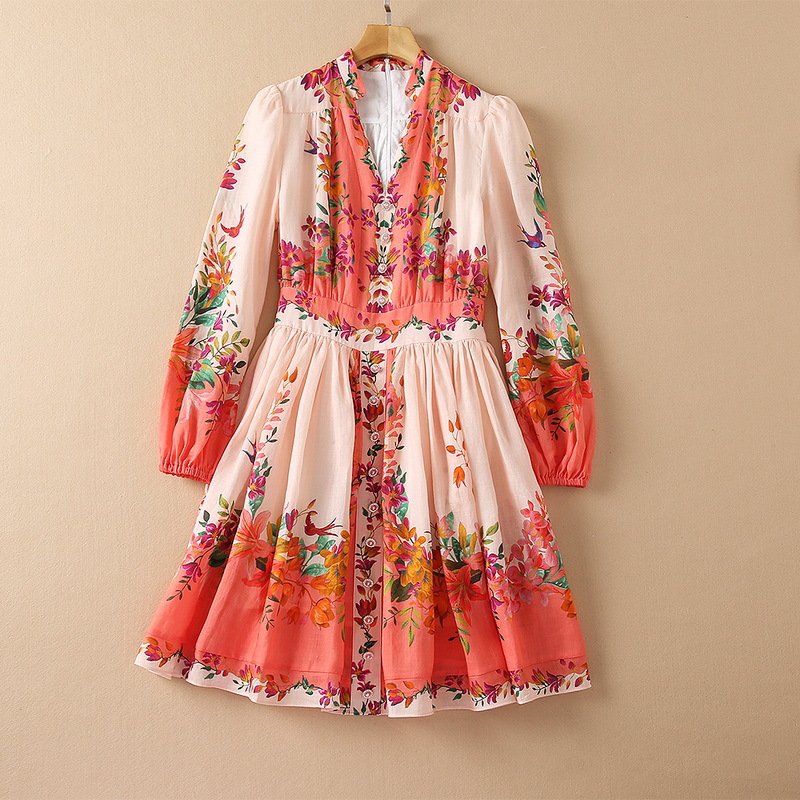 European and American women' autumn 2021 new Long sleeves with elegant buttons and V-neck Fashion print pleated dress, Pink
European and American women' autumn 2021 new Long sleeves with elegant buttons and V-neck Fashion print pleated dress, Pink