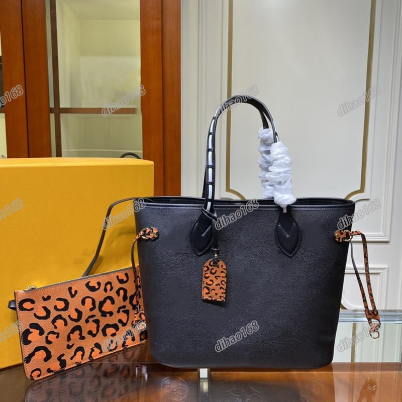 Designer Women ONTHEGO MM Shoulder Bags Braided Cowhide Leather Wild At Heart Leopard-Print Luxury Handbag Purse Tote Crossbody Composite Bag, White
Designer Women ONTHEGO MM Shoulder Bags Braided Cowhide Leather Wild At Heart Leopard-Print Luxury Handbag Purse Tote Crossbody Composite Bag, White