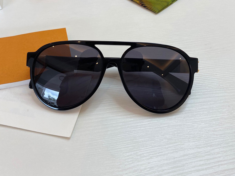 1189 New Fashion Sunglasses With UV Protection for men and Women Vintage oval Frame popular Top Quality Come With Case classic sunglasses, White;black
1189 New Fashion Sunglasses With UV Protection for men and Women Vintage oval Frame popular Top Quality Come With Case classic sunglasses, White;black
