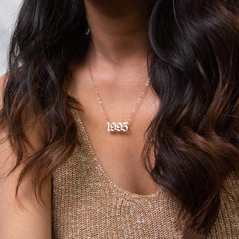 Pendant Necklaces 1985 To 2021 Date Of Birth Number Women Boho Jewelry Stainless Steel Rose Gold Letter Year Necklace Collier Femme Bff
Pendant Necklaces 1985 To 2021 Date Of Birth Number Women Boho Jewelry Stainless Steel Rose Gold Letter Year Necklace Collier Femme Bff