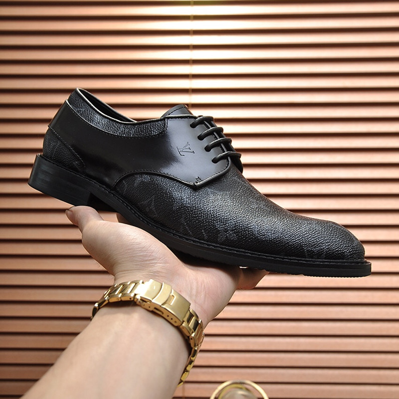 Black all-match men's shoes designer low-heel comfortable leather shoes high-quality casual shoes
Black all-match men's shoes designer low-heel comfortable leather shoes high-quality casual shoes
