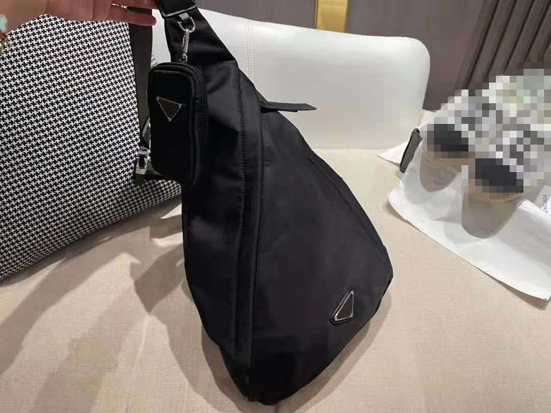 Men and Women Crossbody Bag Designer Chest Bags High Quality Handbag Fashion Purses Nylon material Shoulder-bag with small purse 2colors 2pcs/set, Black
Men and Women Crossbody Bag Designer Chest Bags High Quality Handbag Fashion Purses Nylon material Shoulder-bag with small purse 2colors 2pcs/set, Black