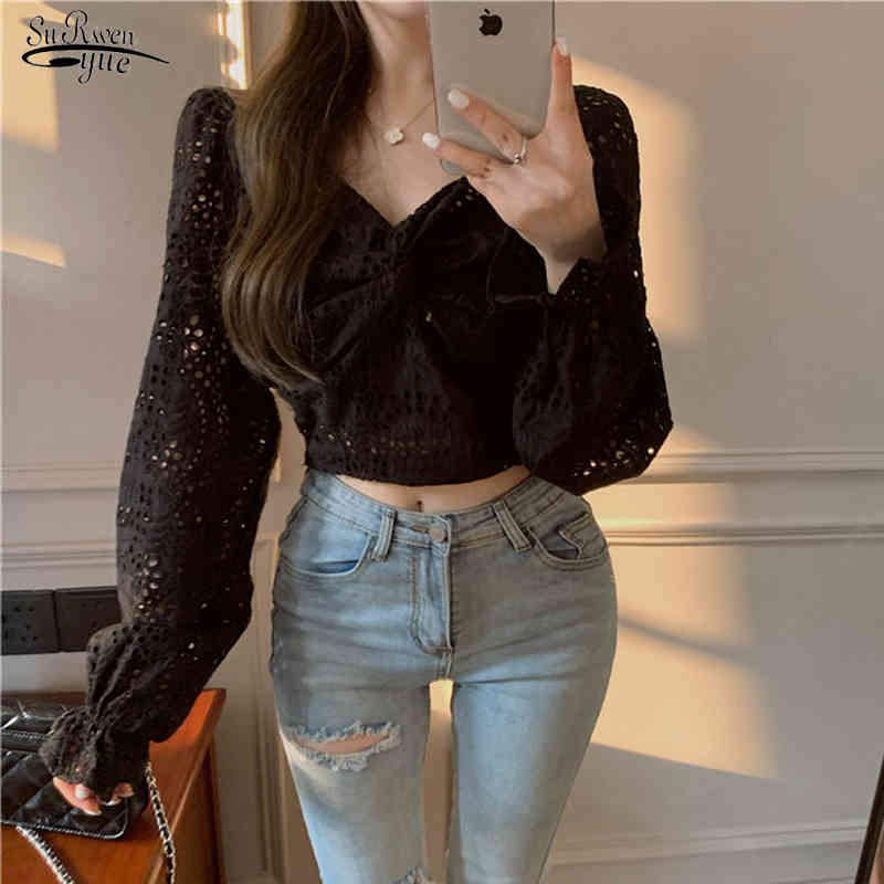 Sexy Hollow Out Embroidery Feminine Blouse Elegant Black Lace Shirt Women Long Lantern Sleeve Summer Tops Female 13213 210521
Sexy Hollow Out Embroidery Feminine Blouse Elegant Black Lace Shirt Women Long Lantern Sleeve Summer Tops Female 13213 210521