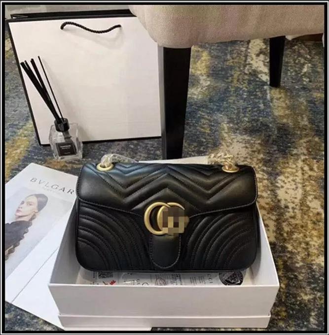 GGLVlouis
vittonysl
Handbags Men Leather TRIO Messenger Bags Luxury Shoulder Bag 3Pcs Make up Bag Designer Handbag Tote Women
GGLVlouis
vittonysl
Handbags Men Leather TRIO Messenger Bags Luxury Shoulder Bag 3Pcs Make up Bag Designer Handbag Tote Women