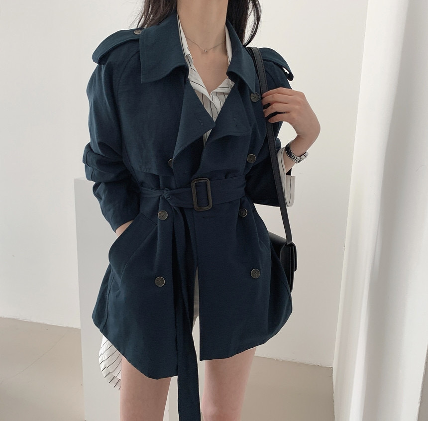 Classic Trench Coat Women Elegant OL Overcoat Autumn Loose Office Lady Soid Casual Thin Windbreaker with Belt 210421