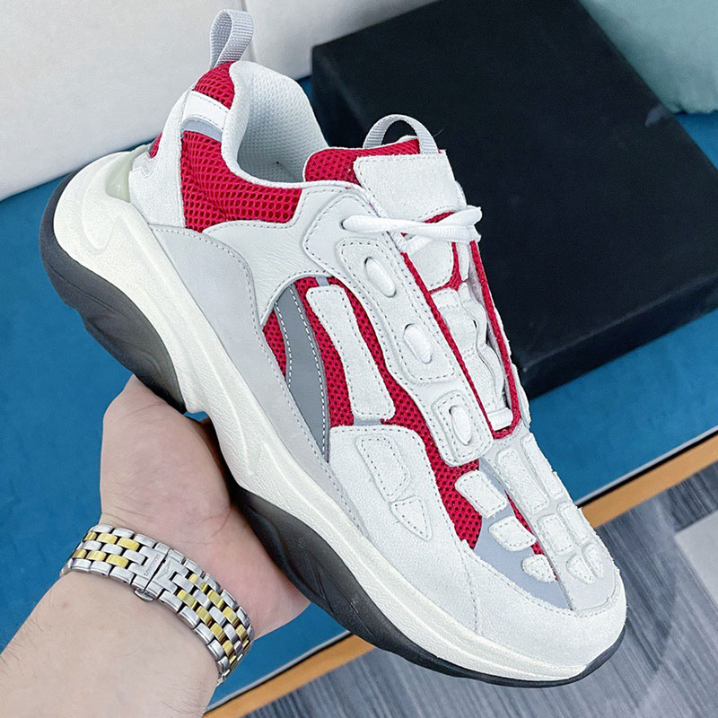 MAN red Bone Runner Designer shoes Inspired by Sports Sneakers 35-46 Metallic stamped logo at front tongue Hand-cut and sewn classic skeleton leather appliques, A set of original boxes
MAN red Bone Runner Designer shoes Inspired by Sports Sneakers 35-46 Metallic stamped logo at front tongue Hand-cut and sewn classic skeleton leather appliques, A set of original boxes