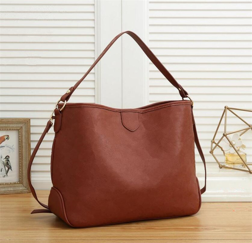 2022 Women GRACEFUL bag MM Hobo Classic purse Genuine Leather Supple Flat Strap Lady Shoulder Bags 142
2022 Women GRACEFUL bag MM Hobo Classic purse Genuine Leather Supple Flat Strap Lady Shoulder Bags 142