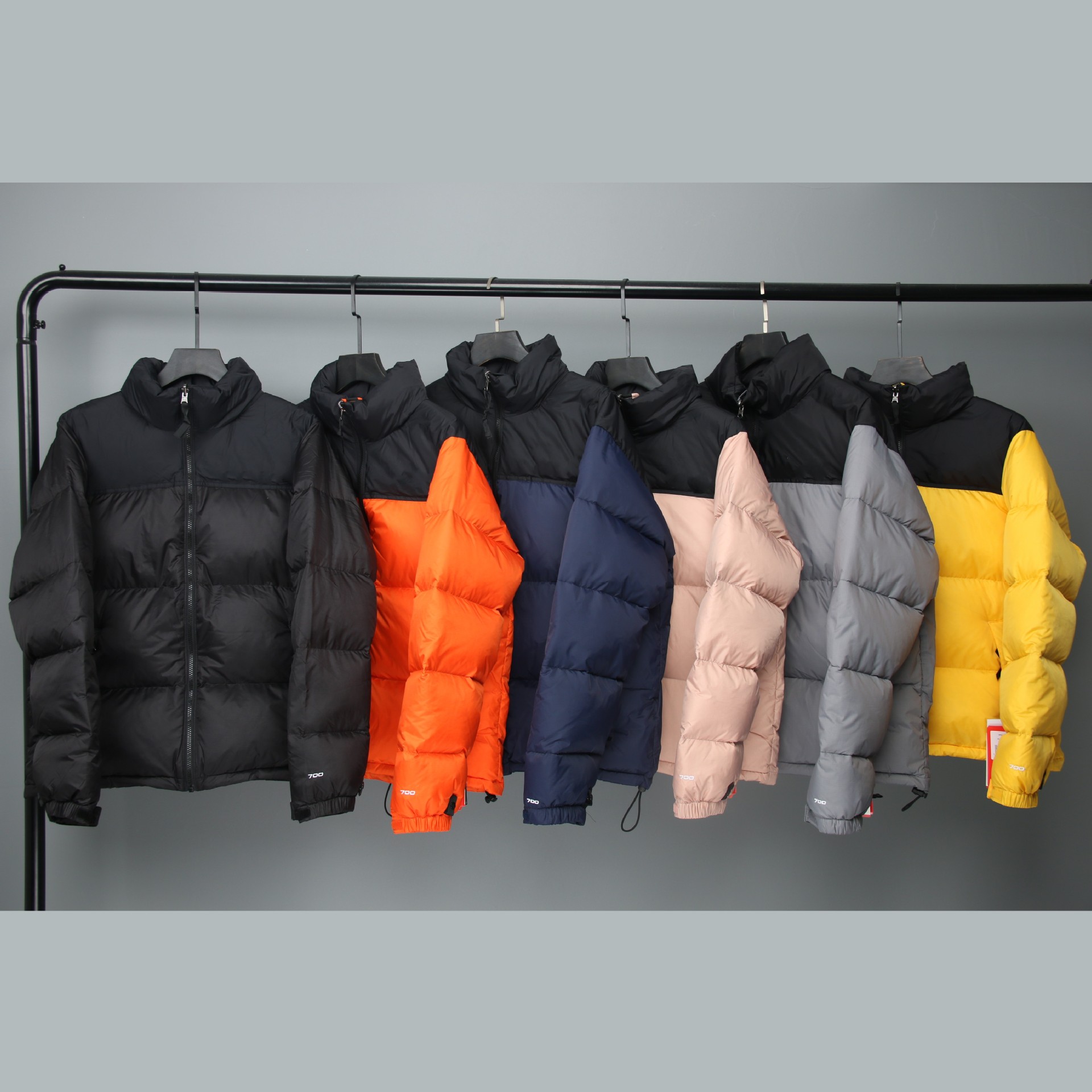 Mens Down Coat Parkas Outerwear Appearl Clothing White Duck Tide Cotton Jacket Stand Collar Zipper Clash No Hood Embroidered Tops Sportswear Blouses Coats Letters
Mens Down Coat Parkas Outerwear Appearl Clothing White Duck Tide Cotton Jacket Stand Collar Zipper Clash No Hood Embroidered Tops Sportswear Blouses Coats Letters