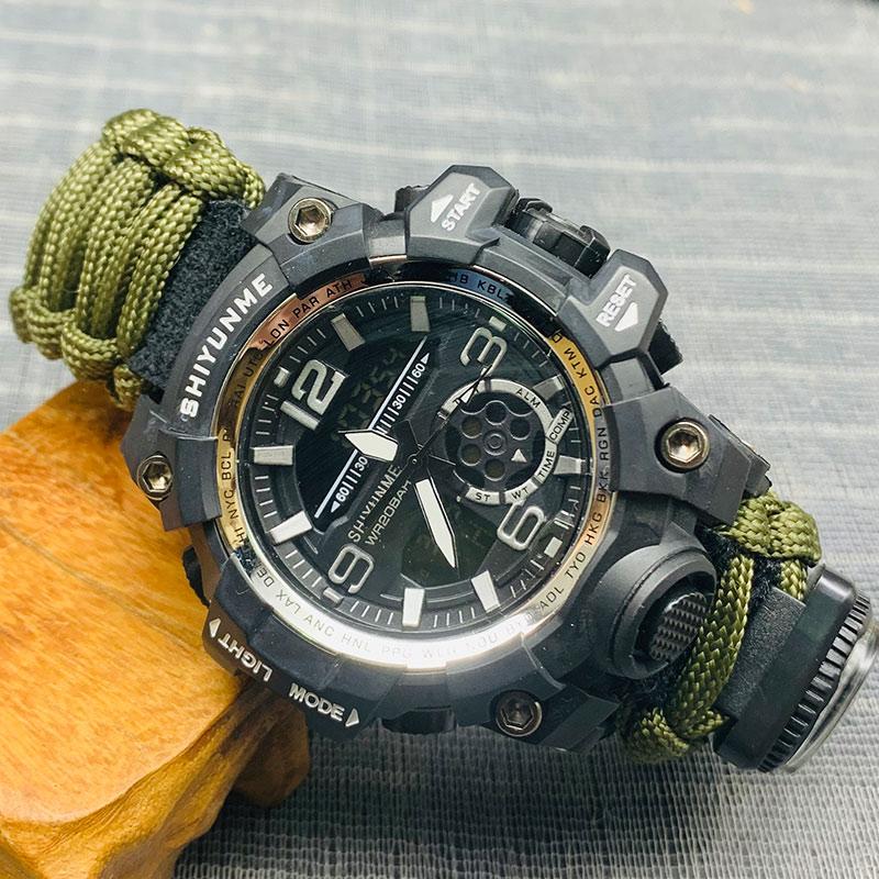 Wristwatches SHIYUNME Sports Men's Watches Compass Luxury Military Quartz Watch Men Waterproof S Male Clock Relogio Masculino 2021, Black no box
Wristwatches SHIYUNME Sports Men's Watches Compass Luxury Military Quartz Watch Men Waterproof S Male Clock Relogio Masculino 2021, Black no box