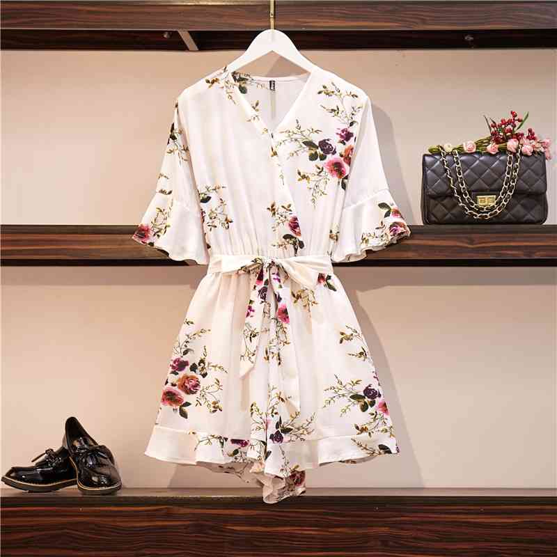 Women Sexy Flare Sleeve Floral Print Rompers Summer V-Neck Belt Beach Short Jumpsuit Casual Female Loose Plus Size Romper L-4XL 210515