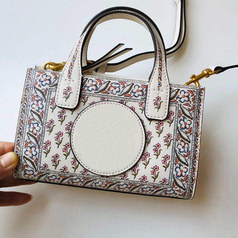 Women Luxurys Designers Bags High quality real leather handbags ELLA tote crossbody bag
Women Luxurys Designers Bags High quality real leather handbags ELLA tote crossbody bag