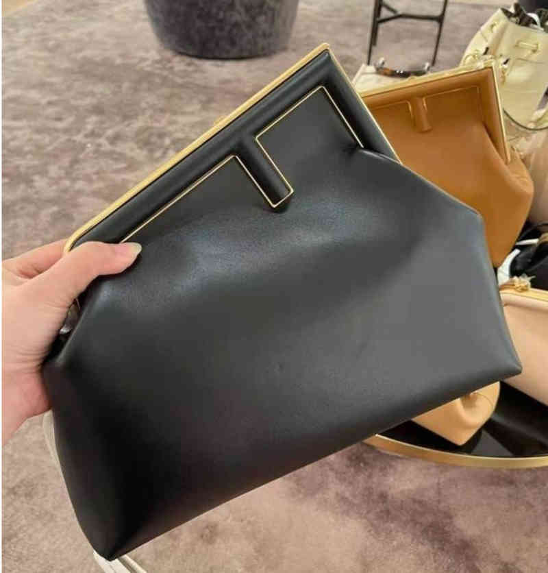 Women Luxury Handbags 2021 Fend New First Metal Bonded Buckle Leather Fashion Handbag Single Shoulder Women's Ff Bag2j31 Bags
Women Luxury Handbags 2021 Fend New First Metal Bonded Buckle Leather Fashion Handbag Single Shoulder Women's Ff Bag2j31 Bags