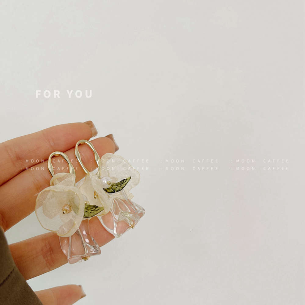 925 silver needle South Korea light and thin soft yarn flower acrylic earrings Earrings female Mori
925 silver needle South Korea light and thin soft yarn flower acrylic earrings Earrings female Mori