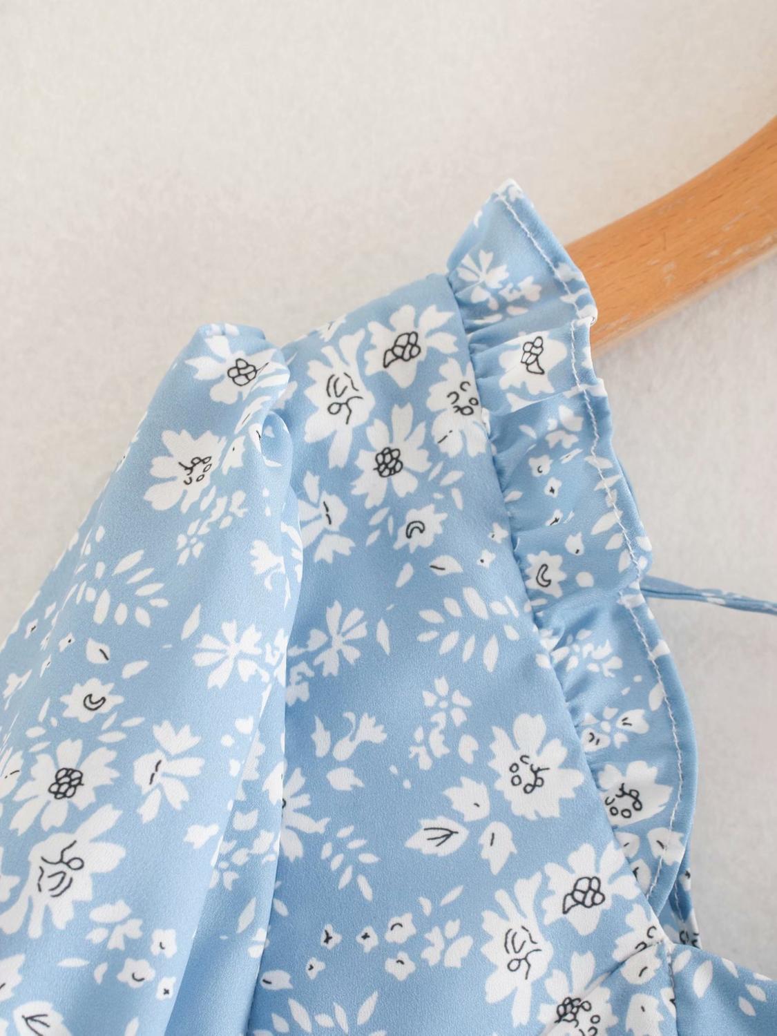 Summer Women's Short - Sleeved Blouses with Square Collars Female Floral Tight Fashion Pastoral Style Floral Pullover Shirt 210507