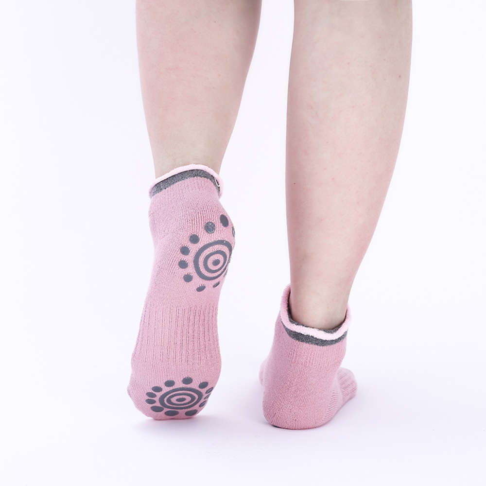 Straight simple yoga socks women's towel bottom solid color loose gum anti slip cotton sports, Black
Straight simple yoga socks women's towel bottom solid color loose gum anti slip cotton sports, Black