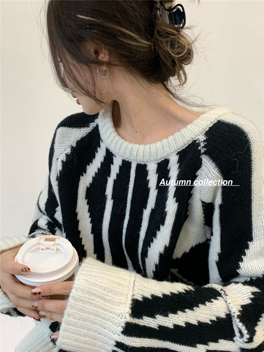 Vintage Zebra Striped Knitted Pullover Sweater Women Autumn Winter Long Puff Sleeve Hole Jumpers Ladies Tops 210506