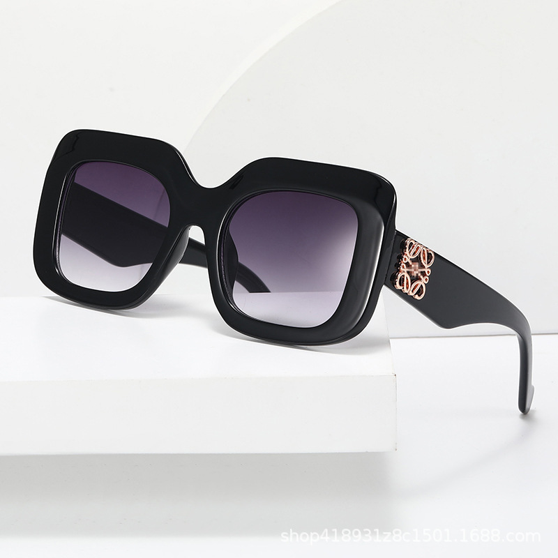 Luxury Square Sunglasses Women 2020 Brand Designer Retro Frame Sun Glasses Female Vintage Classic Eyewear Male Outdoor Oculos
Luxury Square Sunglasses Women 2020 Brand Designer Retro Frame Sun Glasses Female Vintage Classic Eyewear Male Outdoor Oculos