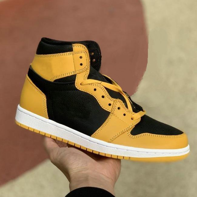 Jumpman 1 High OG Mens Shoe Black Yellow Trainers Sports Sneakers 1S Pollen Basketball Shoes
Jumpman 1 High OG Mens Shoe Black Yellow Trainers Sports Sneakers 1S Pollen Basketball Shoes
