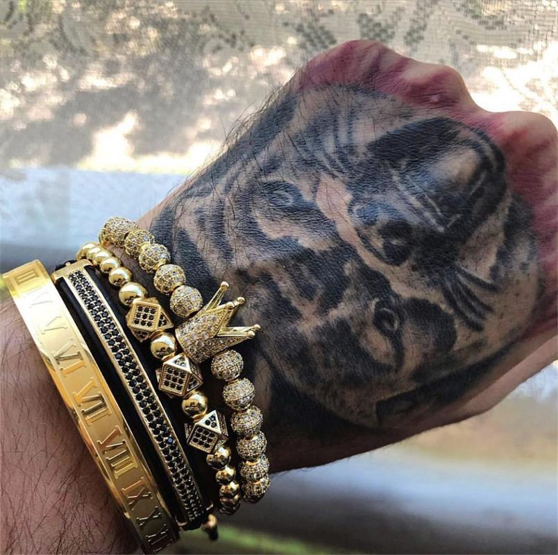 Charm Bracelets Men Bracelet Jewelry 4pcs/set Crown Charms Macrame Beads Braiding Man Luxury For Women Gift
Charm Bracelets Men Bracelet Jewelry 4pcs/set Crown Charms Macrame Beads Braiding Man Luxury For Women Gift