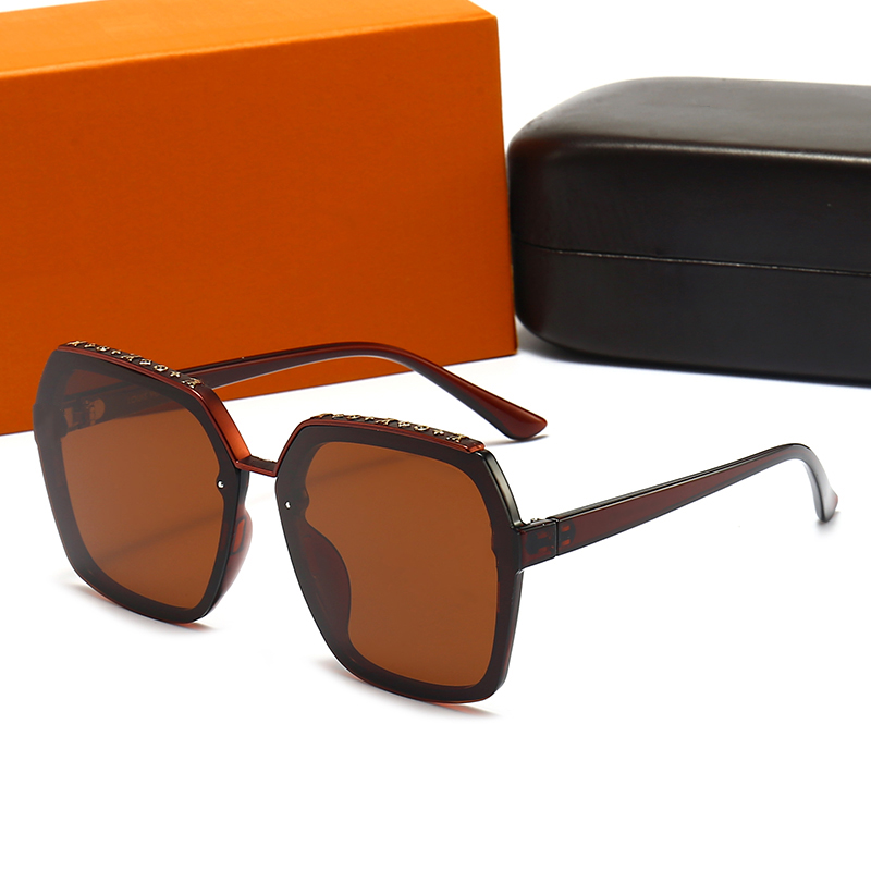Designer Sunglasses Top Quality Male and Female Polarized Large Frame Square Outdoor Fashion Glasses summer goggles Driving outdoor with box 5 color
Designer Sunglasses Top Quality Male and Female Polarized Large Frame Square Outdoor Fashion Glasses summer goggles Driving outdoor with box 5 color