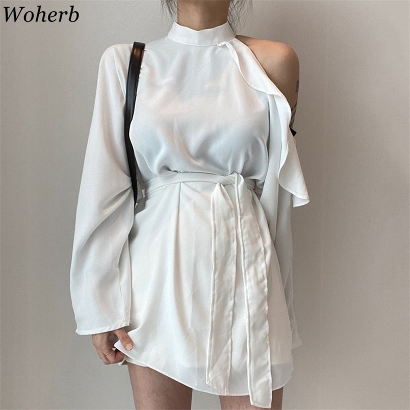 Sexy One Shoulder Tops Streetwear Girls Summer Solid Long Sleeve All Match Blouses Korean Chic Elegant Blusas 210519, White
Sexy One Shoulder Tops Streetwear Girls Summer Solid Long Sleeve All Match Blouses Korean Chic Elegant Blusas 210519, White