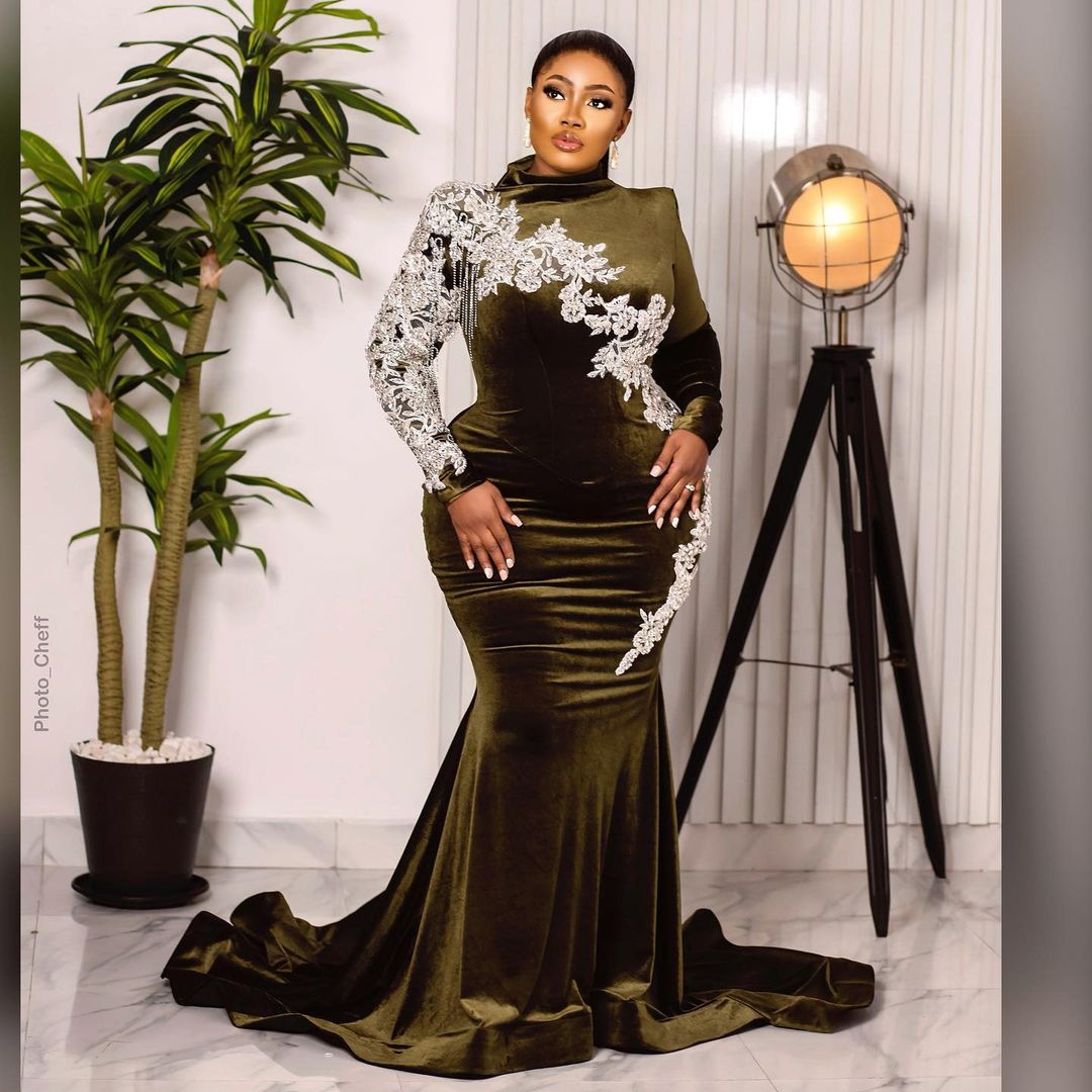 2022 Plus Size Arabic Aso Ebi Lace Beaded Mermaid Prom Dresses High Neck Velvet Evening Formal Party Second Reception Birthday Engagement Gowns Dress 