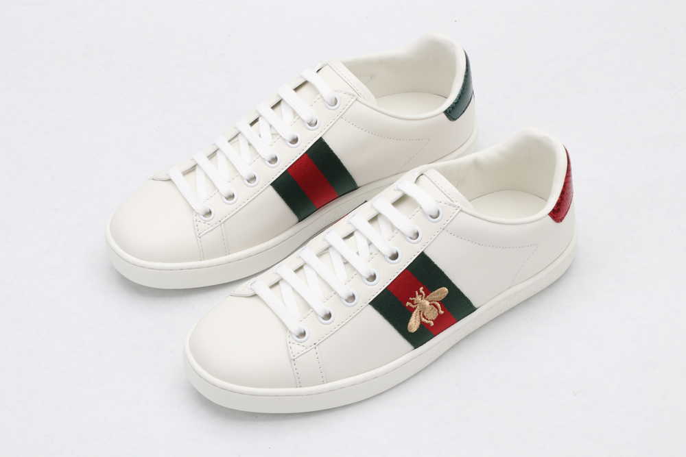 Top Men Women Sneaker fashion Casual Shoes Snake Chaussures Leather Ace Bee Embroidery Stripes Shoe Walking mens Sports Trainers Tiger Sneakers, Black
Top Men Women Sneaker fashion Casual Shoes Snake Chaussures Leather Ace Bee Embroidery Stripes Shoe Walking mens Sports Trainers Tiger Sneakers, Black