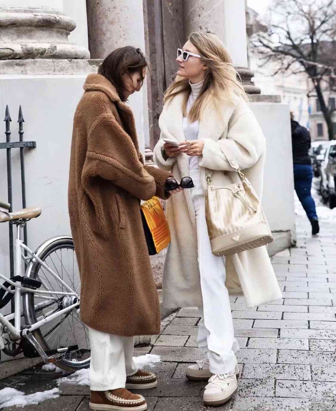 Winter Faux Fur Coats women long coat sleeve warm lambwool jacket Korean thick teddy winter fur 210521