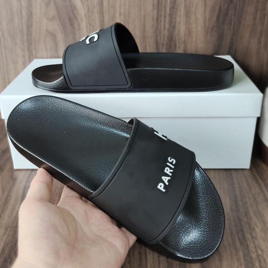 High Quality womens Slide Sandals fashion Summer men flats slippers Indoor Shoes Size EUR 36-45 With Box, Black
High Quality womens Slide Sandals fashion Summer men flats slippers Indoor Shoes Size EUR 36-45 With Box, Black
