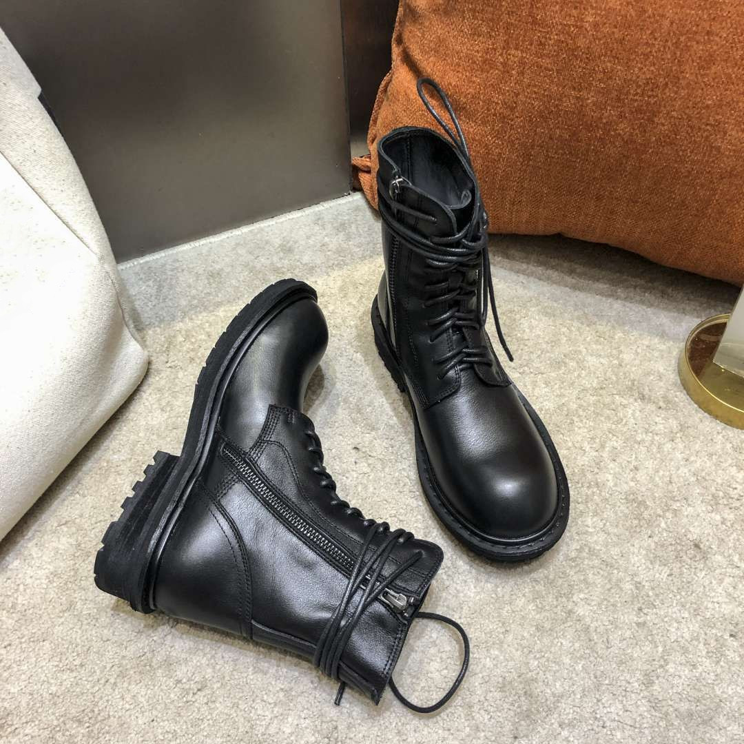Cowhide version of boots female British style all-match mid-tube motorcycle boot woman thick-soled inner increased leather lace up black short booties
Cowhide version of boots female British style all-match mid-tube motorcycle boot woman thick-soled inner increased leather lace up black short booties