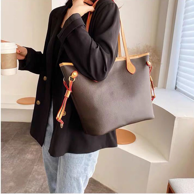 2pcs Luxury Womans shoulder bags purse two-piece designer Totes Fashion flower handbag wallets messenger PU Leather handbags shop bag 40156 32cm-45cm glitter2009, Black plaid
2pcs Luxury Womans shoulder bags purse two-piece designer Totes Fashion flower handbag wallets messenger PU Leather handbags shop bag 40156 32cm-45cm glitter2009, Black plaid