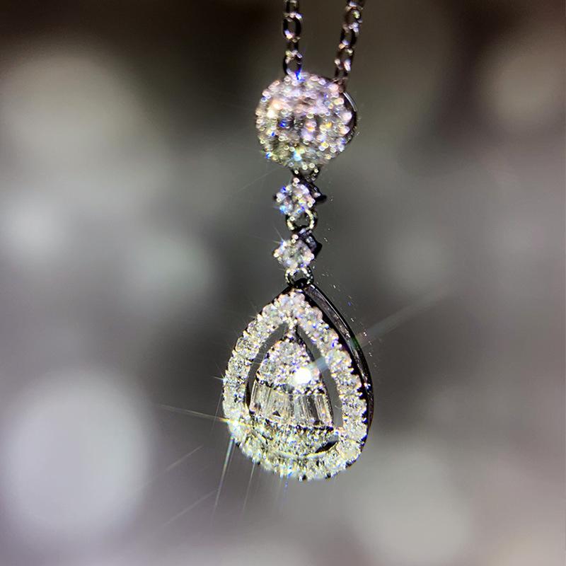 Pendant Necklaces Creative Water Drop Design Necklace For Women Exquisite Cubic Zircon Women's Wedding Engagement Jewelry
Pendant Necklaces Creative Water Drop Design Necklace For Women Exquisite Cubic Zircon Women's Wedding Engagement Jewelry