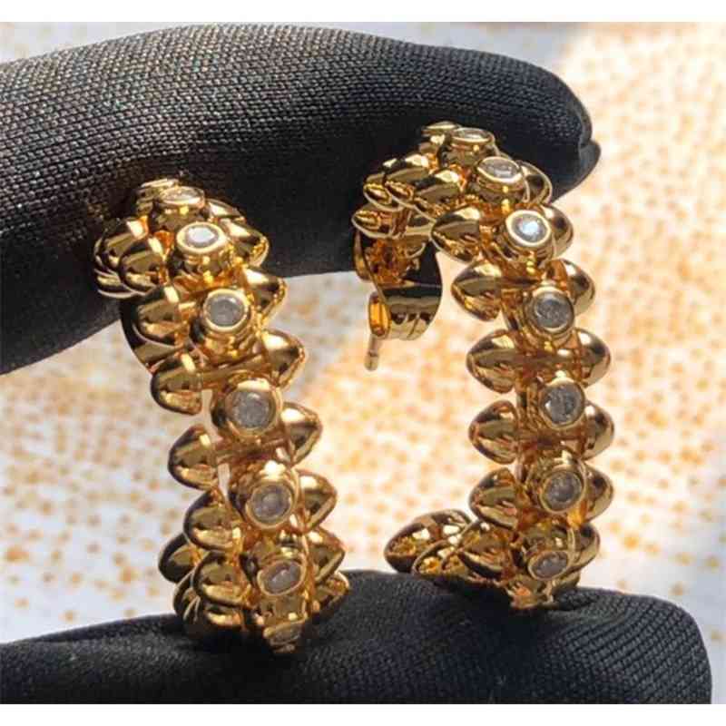 Famous Brand Pure 925 Sliver Marking Rivets Rose Gold Circle Stud Earrings European Luxury Classic Jewelry For Women
Famous Brand Pure 925 Sliver Marking Rivets Rose Gold Circle Stud Earrings European Luxury Classic Jewelry For Women