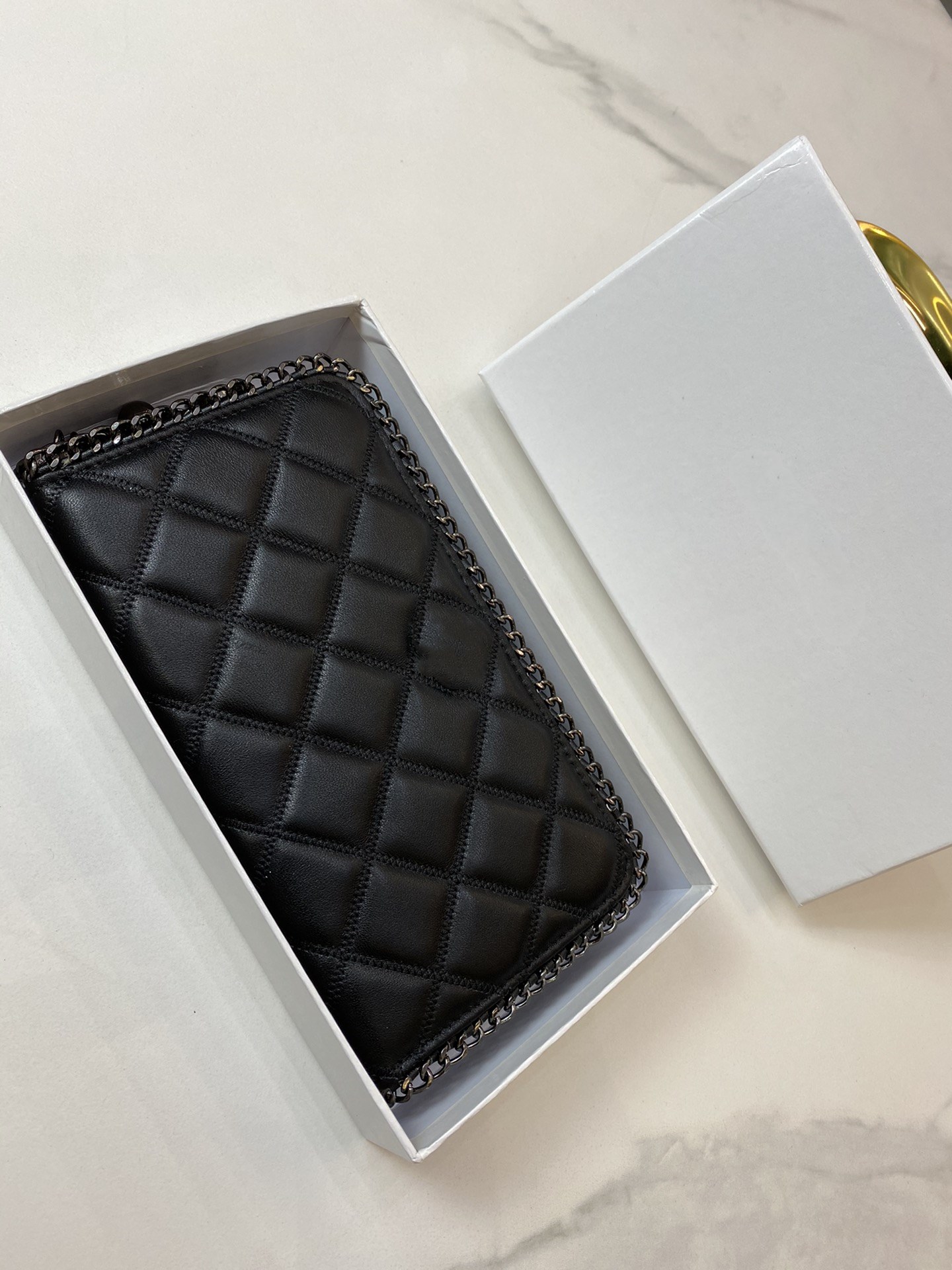 2021 Classic Luxury Design Women's Wallet Black Long Wallet Woven Bound Diamond Pattern Decorative Zipper Pocket Card Holder
2021 Classic Luxury Design Women's Wallet Black Long Wallet Woven Bound Diamond Pattern Decorative Zipper Pocket Card Holder