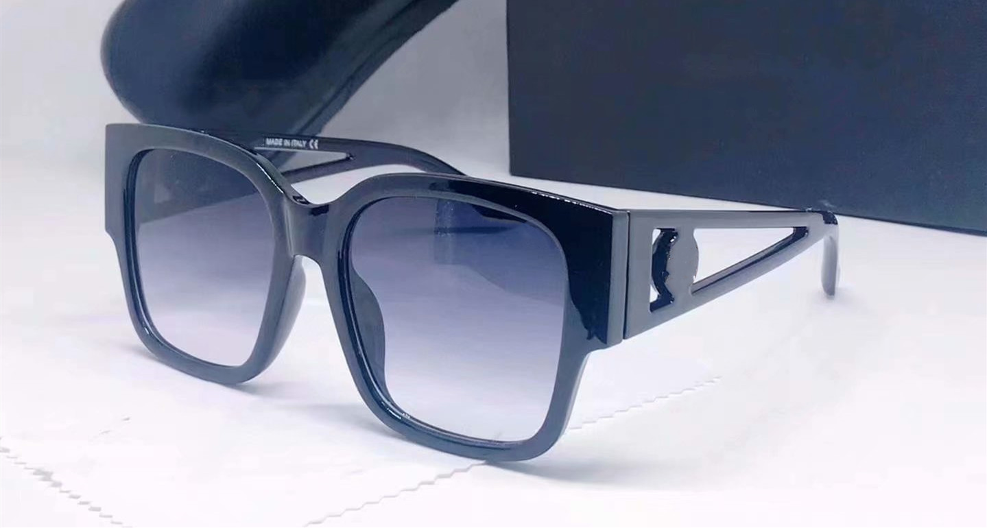 High Quality Luxury Womans Sunglasses Fashion 4836 Sun glasses UV Protection men Designer eyeglass Gradient Metal hinge women spectacles with Original cases boxs
High Quality Luxury Womans Sunglasses Fashion 4836 Sun glasses UV Protection men Designer eyeglass Gradient Metal hinge women spectacles with Original cases boxs