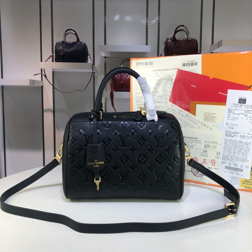 Speedy Handbag Tote Bag Crossbody Shoulder Bags Embossed L Letter Genuine Leather Multiple Colors Removable Belt Lock Key
Speedy Handbag Tote Bag Crossbody Shoulder Bags Embossed L Letter Genuine Leather Multiple Colors Removable Belt Lock Key