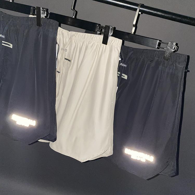 man and women reflective fitness shorts woven casual hip-hop essentials trendy fashion five-point pants WGKZ12, Black
man and women reflective fitness shorts woven casual hip-hop essentials trendy fashion five-point pants WGKZ12, Black