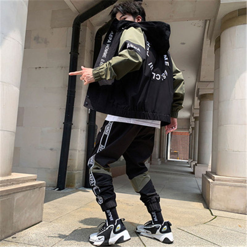 Men Street Style Long Sleeved Hooded Pullover Suits Fashion Tracksuits Mens Designer Letter Embroidery Autumn Casual 2Pcs Sets
Men Street Style Long Sleeved Hooded Pullover Suits Fashion Tracksuits Mens Designer Letter Embroidery Autumn Casual 2Pcs Sets