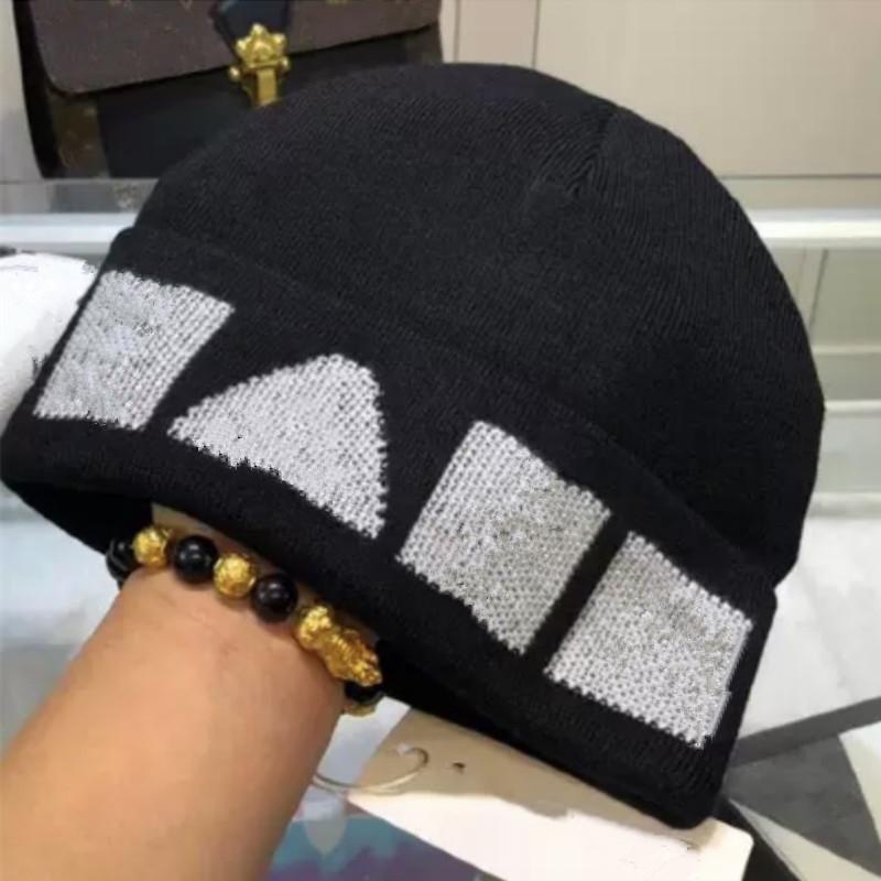 Classic Lattice Letter Design Beanie Men Women Wool Knitted Caps Winter Warm Unisex Plaid Hats Adult High Quality Hip Hop Hat Gift, Blue;gray
Classic Lattice Letter Design Beanie Men Women Wool Knitted Caps Winter Warm Unisex Plaid Hats Adult High Quality Hip Hop Hat Gift, Blue;gray