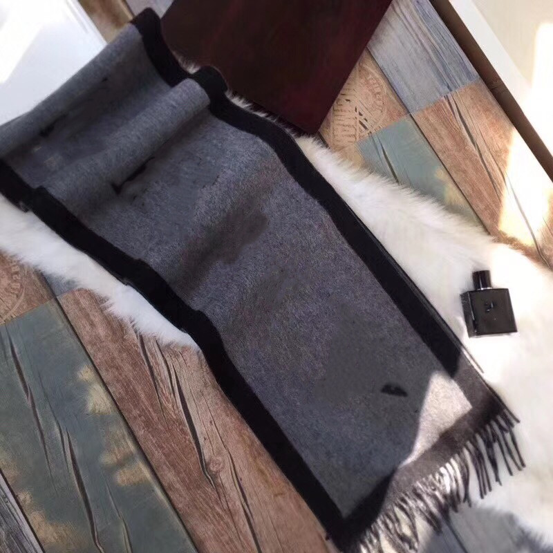 2021 fashion mink velvet scarf men's and women's autumn winter catwalk plaid scarff high quality
2021 fashion mink velvet scarf men's and women's autumn winter catwalk plaid scarff high quality
