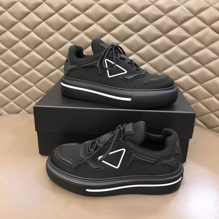 New Casual Shoes Macro Re Nylon Platform shoe Men Women loafers classic sneaker color matching couple models trend all-match sports shoelace box size 36-46
New Casual Shoes Macro Re Nylon Platform shoe Men Women loafers classic sneaker color matching couple models trend all-match sports shoelace box size 36-46