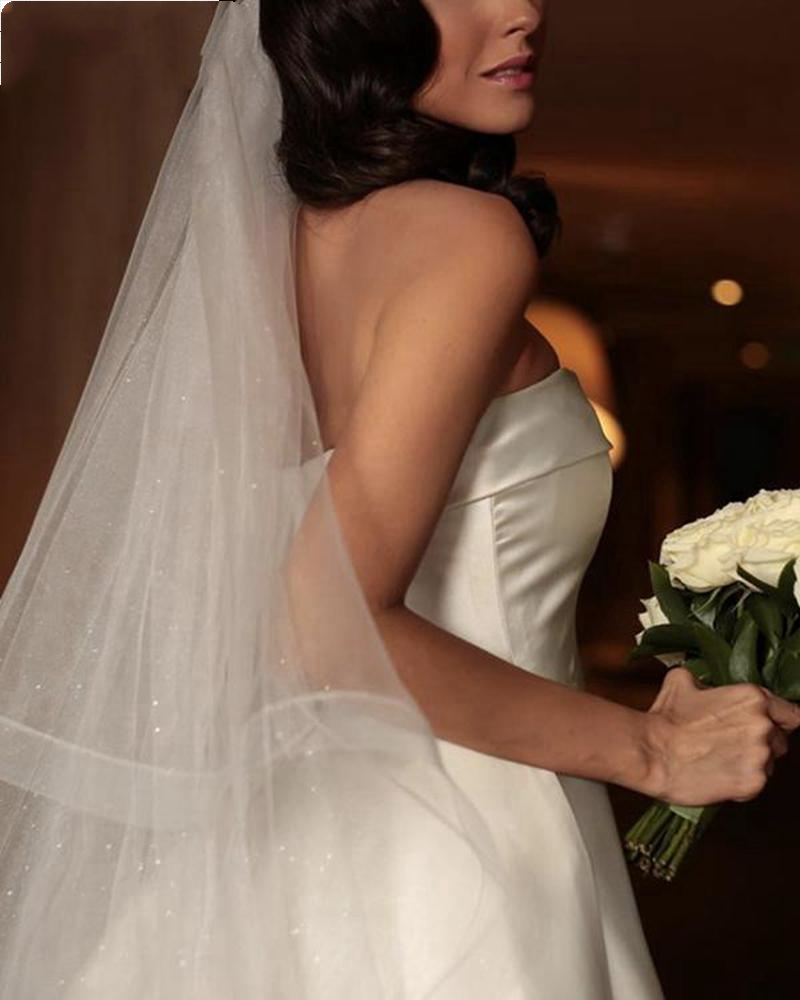 Simple Strapless Ivory Satin Wedding Dress 2022 A Line Side Split Bridal Dresses Sleeveless Garden Wedding Gowns Court Train Custom Made Robe de Maria