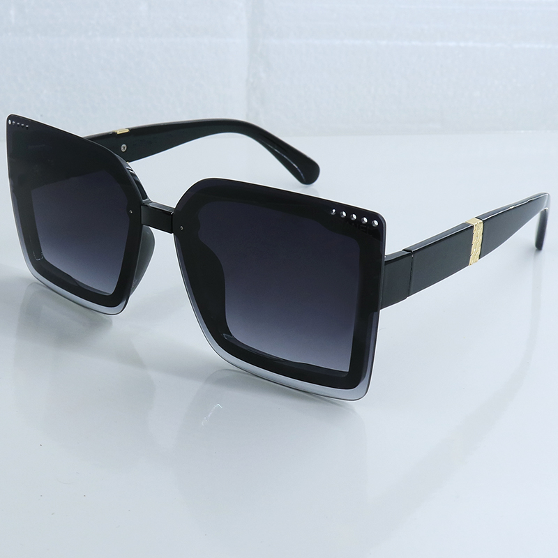 Men designer sunglasses mens sunglass for women eyeglass C luxury eyeglasses Prevent UV high quality Fashion style 6044 model 6 colors can be selected Comes with box
Men designer sunglasses mens sunglass for women eyeglass C luxury eyeglasses Prevent UV high quality Fashion style 6044 model 6 colors can be selected Comes with box