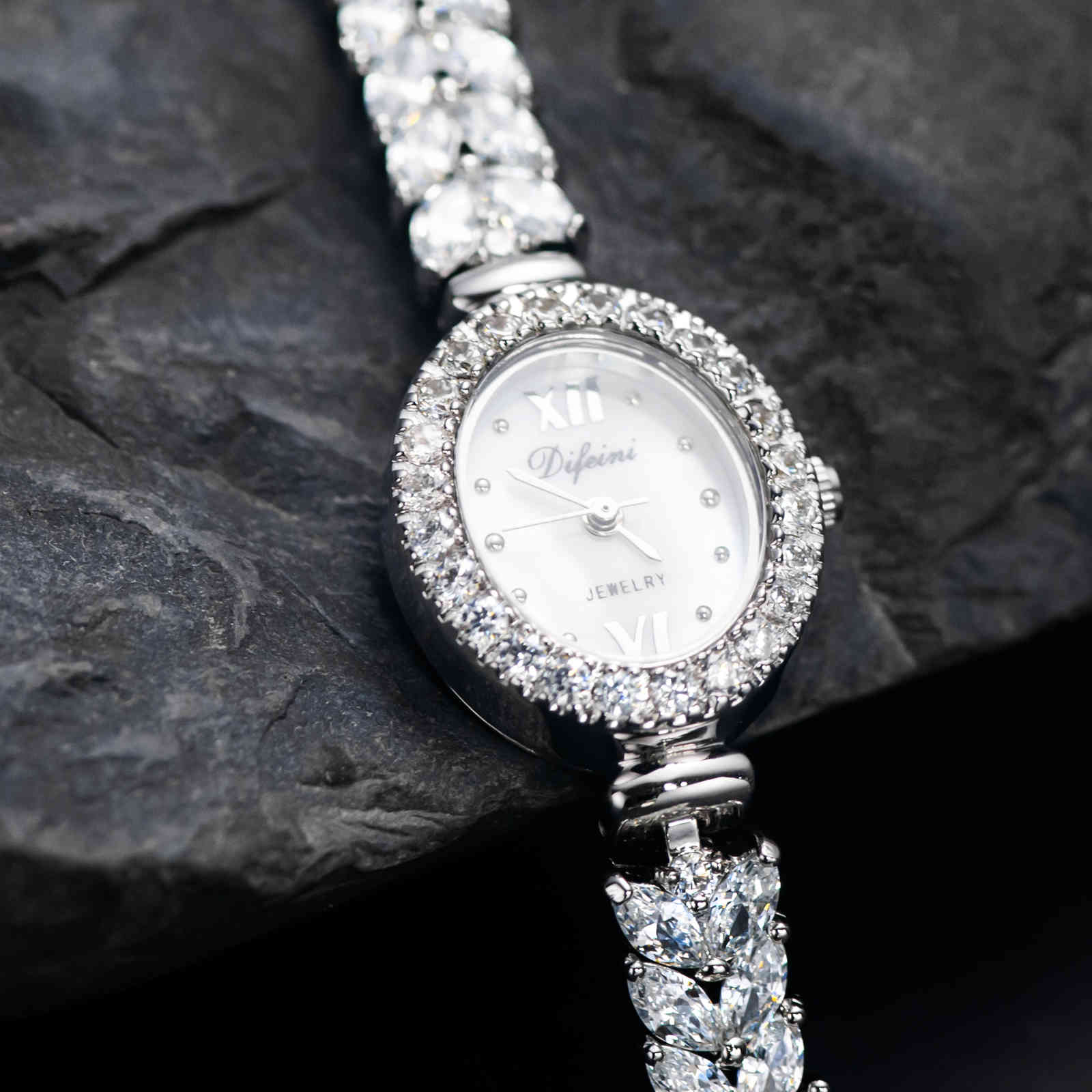 2021 Hip Hop Diamond Crystal Iced Out Ladies Quartz designer watches famous brands in Wristwacthese Brand Luxury Watch for Women, D8112a7sl
2021 Hip Hop Diamond Crystal Iced Out Ladies Quartz designer watches famous brands in Wristwacthese Brand Luxury Watch for Women, D8112a7sl