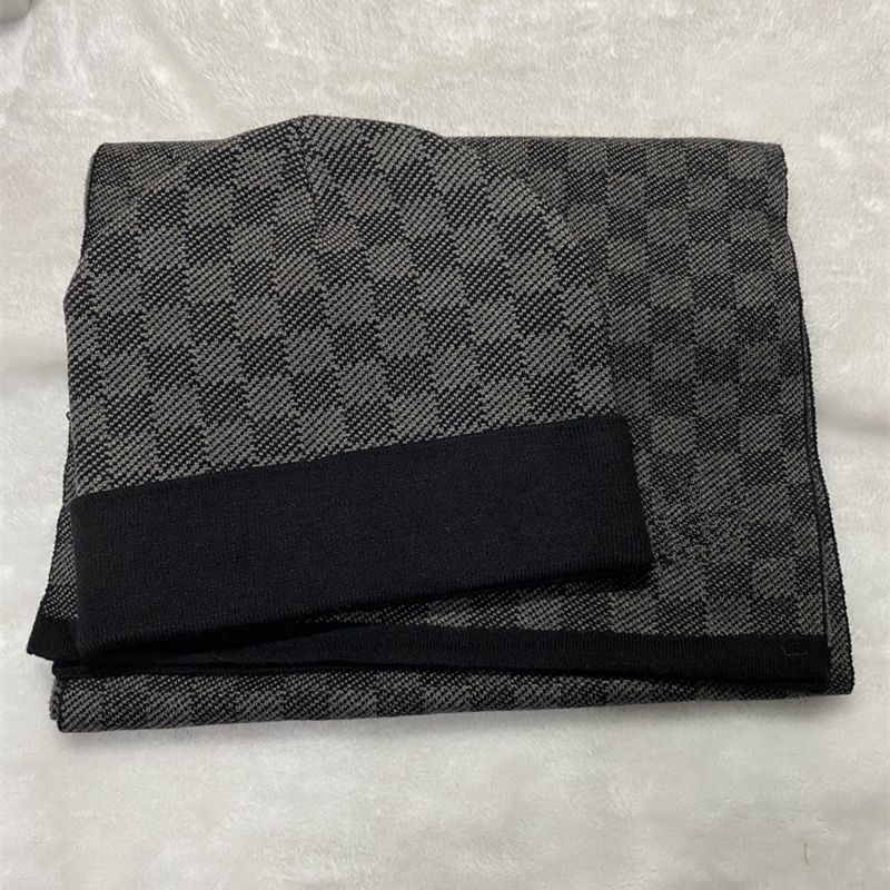 High Quality Designer Plaid Beanie Brand Scarf for Men Luxury Knitted Caps Ski Scarves Mask Unisex Winter Outdoor Fashion Sets
High Quality Designer Plaid Beanie Brand Scarf for Men Luxury Knitted Caps Ski Scarves Mask Unisex Winter Outdoor Fashion Sets