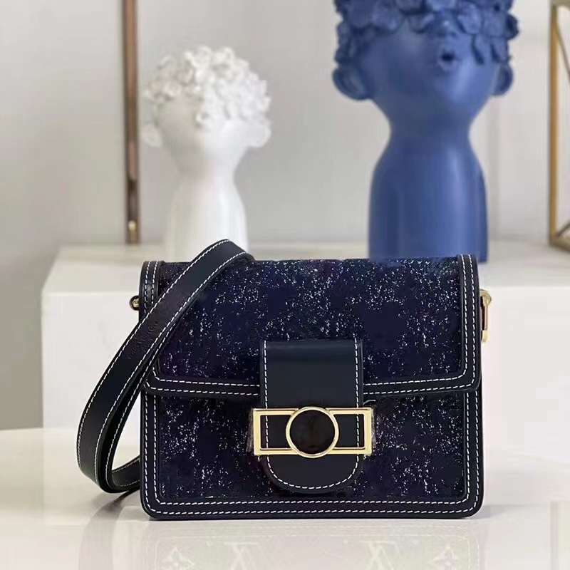 TOP QUALITY! LOULOU FASHION WOMEN luxurys designers bags real leather Handbags messenger crossbody chain shoulder bag Totes Wallet, Customize
TOP QUALITY! LOULOU FASHION WOMEN luxurys designers bags real leather Handbags messenger crossbody chain shoulder bag Totes Wallet, Customize