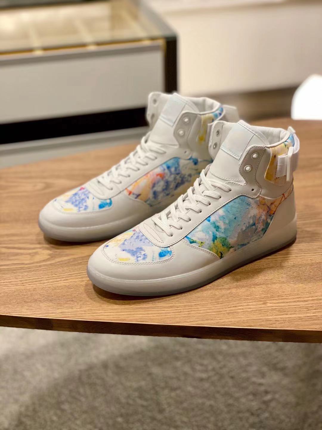 Classic LVMENGSHA MenWomens Sneaker Designer White Leather Shoe Patent Monograms Coated Canvas Brown Flower Rubber Mens Runner Trainers Platform Casual Shoes
Classic LVMENGSHA MenWomens Sneaker Designer White Leather Shoe Patent Monograms Coated Canvas Brown Flower Rubber Mens Runner Trainers Platform Casual Shoes